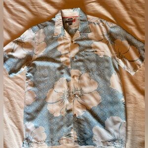 Quiksilver Blue and White Floral Button Down Shirt